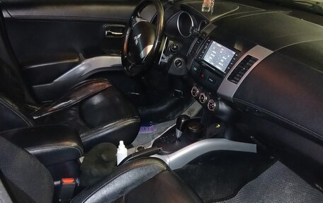 Mitsubishi Outlander III рестайлинг 3, 2011 год, 1 150 000 рублей, 5 фотография