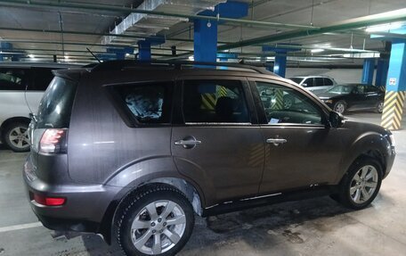 Mitsubishi Outlander III рестайлинг 3, 2011 год, 1 150 000 рублей, 4 фотография