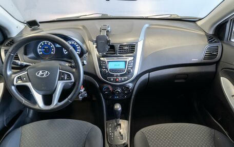 Hyundai Solaris II рестайлинг, 2011 год, 670 000 рублей, 10 фотография