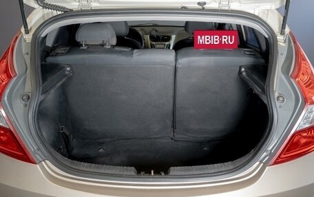 Hyundai Solaris II рестайлинг, 2011 год, 670 000 рублей, 20 фотография