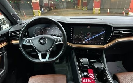 Volkswagen Touareg III, 2018 год, 5 470 000 рублей, 15 фотография