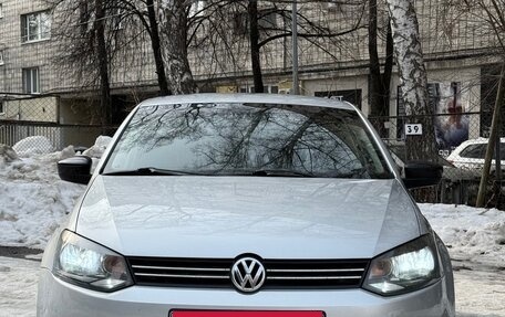 Volkswagen Polo VI (EU Market), 2013 год, 930 000 рублей, 3 фотография