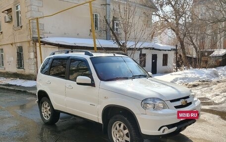Chevrolet Niva I рестайлинг, 2013 год, 445 000 рублей, 3 фотография