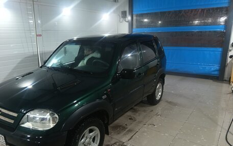 Chevrolet Niva I рестайлинг, 2004 год, 250 000 рублей, 8 фотография