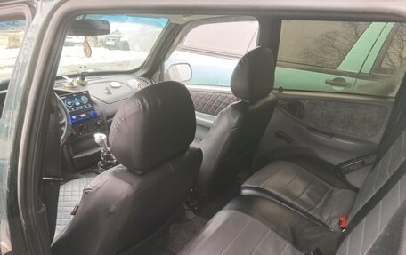 Chevrolet Niva I рестайлинг, 2004 год, 250 000 рублей, 4 фотография