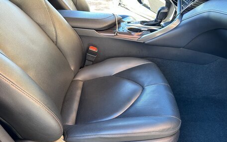 Toyota Camry, 2021 год, 2 400 000 рублей, 12 фотография