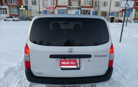 Toyota Probox I, 2016 год, 830 000 рублей, 2 фотография