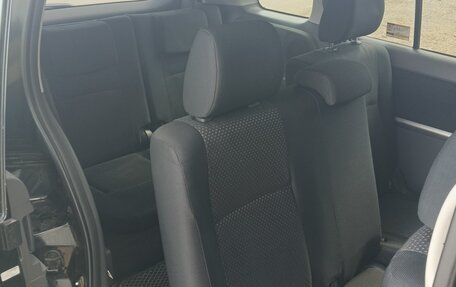 Toyota ISis I, 2010 год, 1 080 000 рублей, 7 фотография