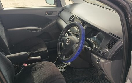 Toyota ISis I, 2010 год, 1 080 000 рублей, 13 фотография