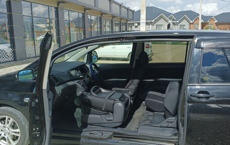 Toyota ISis I, 2010 год, 1 080 000 рублей, 8 фотография