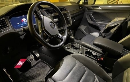 Volkswagen Tiguan II, 2018 год, 3 290 000 рублей, 4 фотография