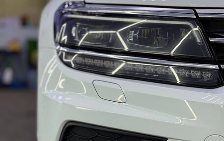 Volkswagen Tiguan II, 2018 год, 3 290 000 рублей, 8 фотография