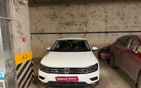 Volkswagen Tiguan II, 2018 год, 3 290 000 рублей, 6 фотография