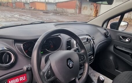 Renault Kaptur I рестайлинг, 2019 год, 1 850 000 рублей, 12 фотография