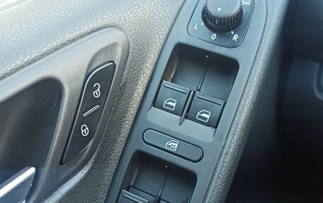 Volkswagen Golf VI, 2010 год, 730 000 рублей, 24 фотография