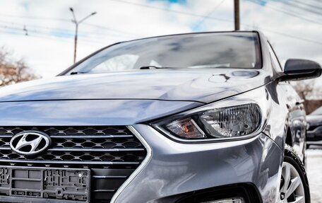 Hyundai Solaris II рестайлинг, 2018 год, 899 000 рублей, 5 фотография