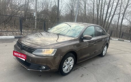 Volkswagen Jetta VI, 2011 год, 767 000 рублей, 2 фотография