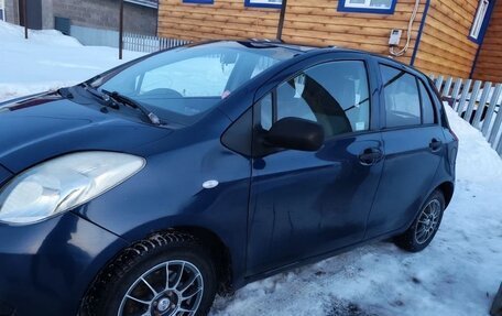 Toyota Yaris III рестайлинг, 2007 год, 350 000 рублей, 1 фотография