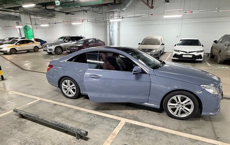 Mercedes-Benz E-Класс, 2013 год, 1 650 000 рублей, 6 фотография