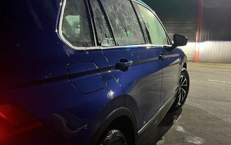 Volkswagen Tiguan II, 2018 год, 2 950 000 рублей, 2 фотография