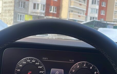 Mercedes-Benz E-Класс, 2019 год, 4 000 000 рублей, 8 фотография