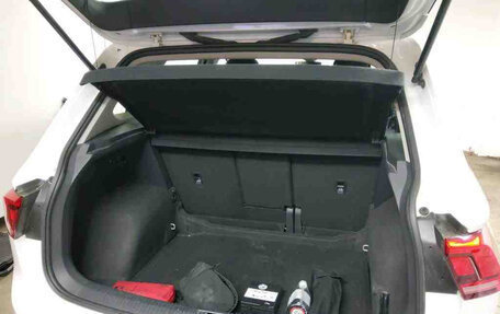 Volkswagen Tiguan II, 2022 год, 2 092 000 рублей, 11 фотография