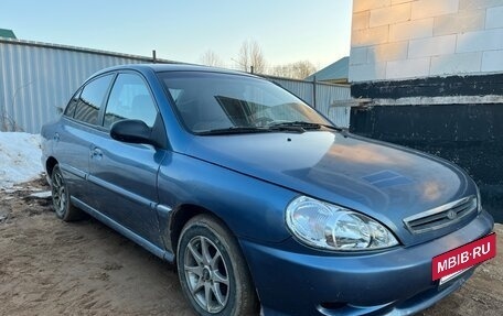 KIA Rio II, 2000 год, 165 000 рублей, 2 фотография