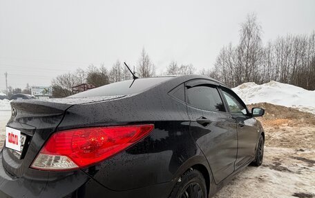 Hyundai Solaris II рестайлинг, 2011 год, 620 000 рублей, 4 фотография