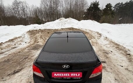 Hyundai Solaris II рестайлинг, 2011 год, 620 000 рублей, 3 фотография