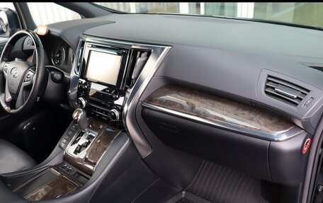 Toyota Alphard III, 2019 год, 7 350 000 рублей, 7 фотография