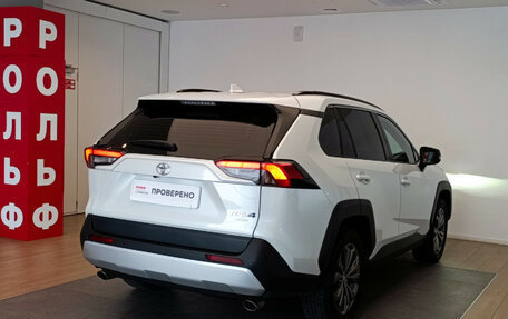 Toyota RAV4, 2024 год, 4 100 000 рублей, 4 фотография