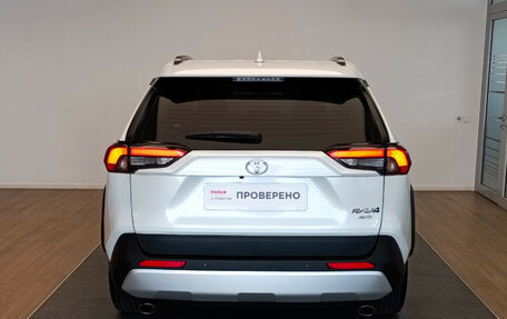 Toyota RAV4, 2024 год, 4 100 000 рублей, 5 фотография