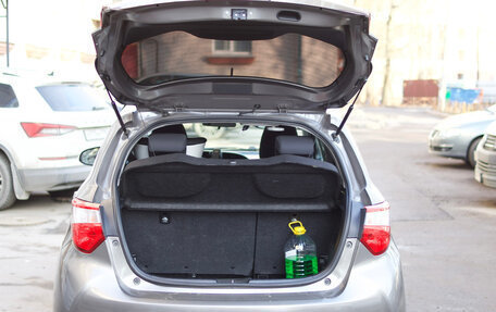 Toyota Yaris III рестайлинг, 2019 год, 1 350 000 рублей, 12 фотография