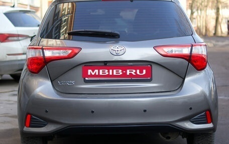 Toyota Yaris III рестайлинг, 2019 год, 1 350 000 рублей, 6 фотография