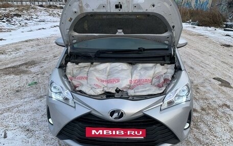 Toyota Vitz, 2019 год, 1 075 000 рублей, 5 фотография