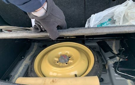 Toyota Vitz, 2019 год, 1 075 000 рублей, 12 фотография