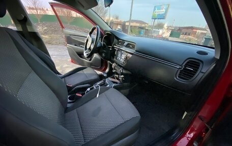 KIA Rio IV, 2018 год, 1 100 000 рублей, 8 фотография