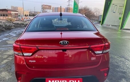 KIA Rio IV, 2018 год, 1 100 000 рублей, 6 фотография