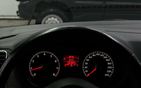 Volkswagen Polo VI (EU Market), 2011 год, 549 000 рублей, 3 фотография