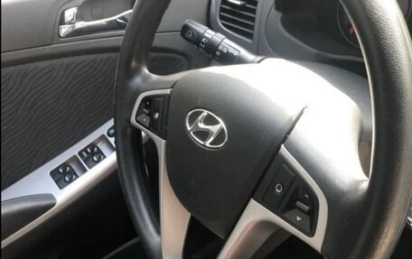 Hyundai Solaris II рестайлинг, 2014 год, 900 000 рублей, 8 фотография