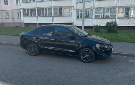 Volkswagen Polo VI (EU Market), 2011 год, 630 000 рублей, 2 фотография