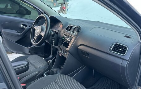 Volkswagen Polo VI (EU Market), 2011 год, 630 000 рублей, 16 фотография