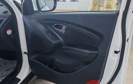 Hyundai ix35 I рестайлинг, 2013 год, 1 300 000 рублей, 7 фотография