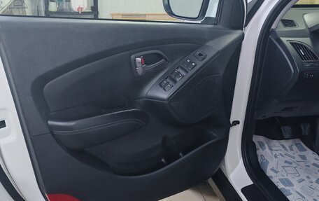 Hyundai ix35 I рестайлинг, 2013 год, 1 300 000 рублей, 2 фотография