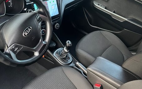 KIA Rio III рестайлинг, 2015 год, 950 000 рублей, 10 фотография