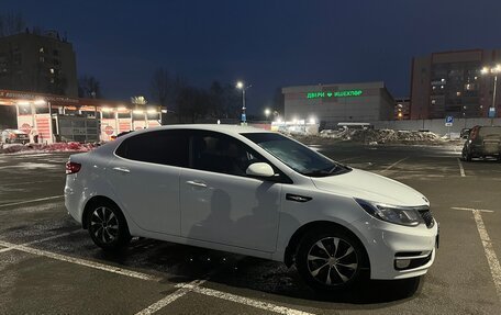 KIA Rio III рестайлинг, 2015 год, 950 000 рублей, 2 фотография