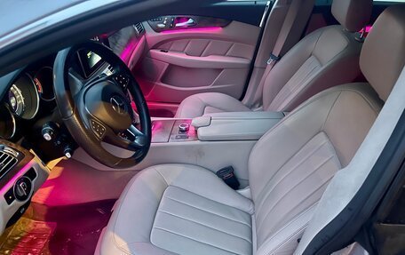 Mercedes-Benz CLS, 2015 год, 4 000 000 рублей, 23 фотография