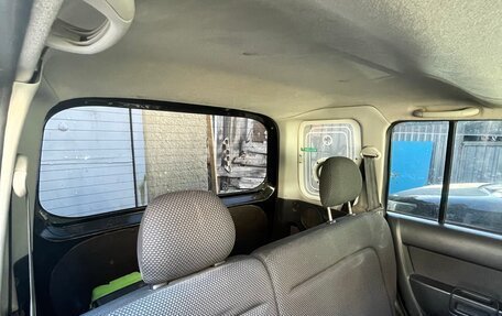 Toyota bB I рестайлинг, 2000 год, 550 000 рублей, 12 фотография