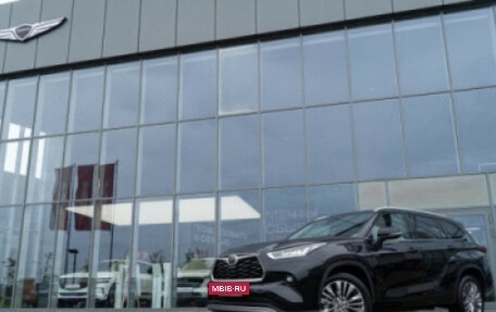 Toyota Highlander, 2026 год, 5 990 000 рублей, 2 фотография