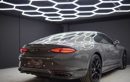 Bentley Continental GT, 2025 год, 150 000 000 рублей, 4 фотография